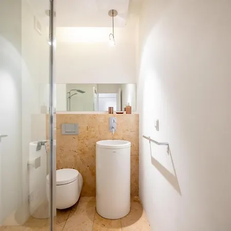 Apartment Guestready - Riverfront Modern Living